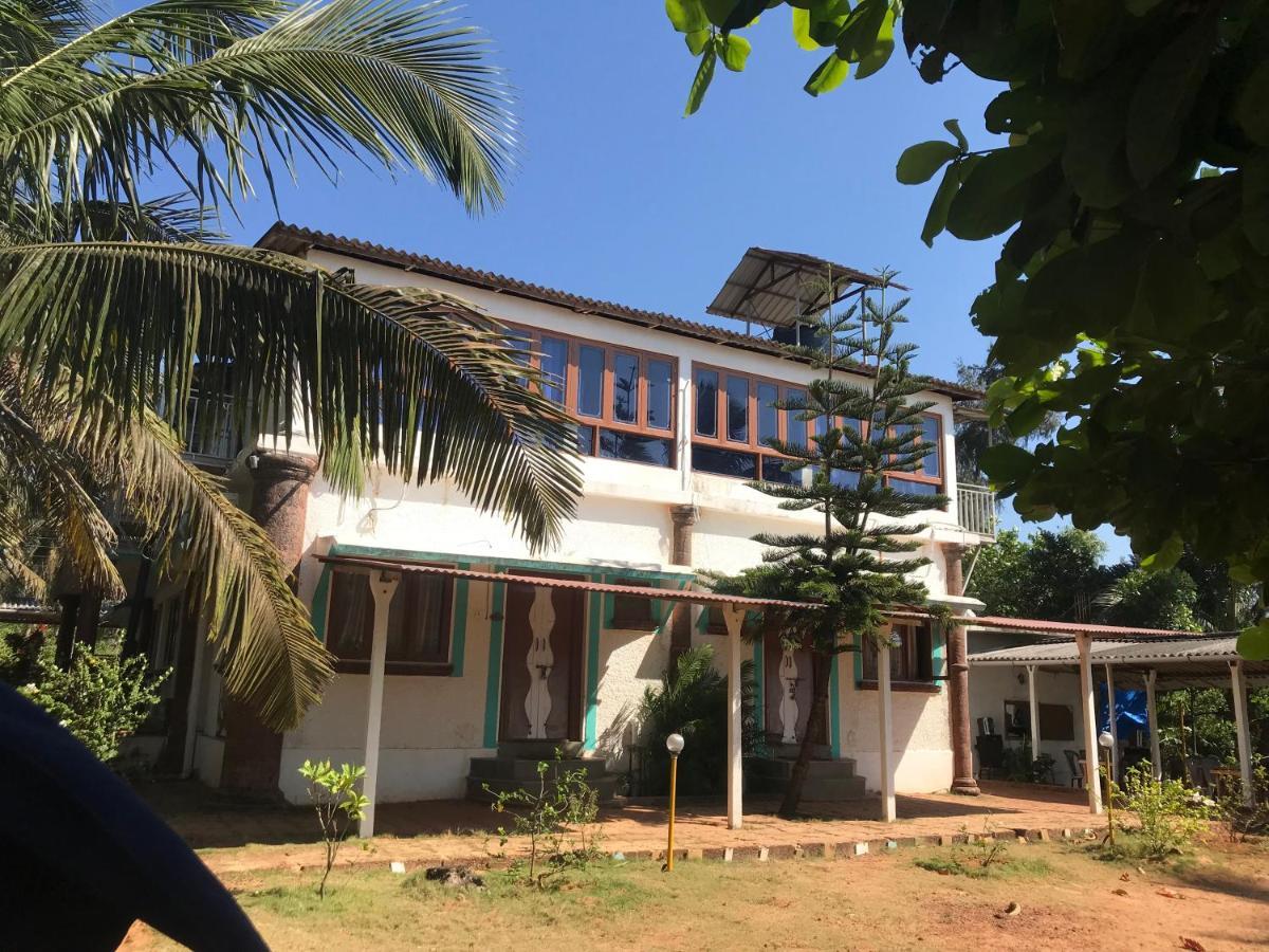 Mermaid Beach Resorts Vengurla エクステリア 写真
